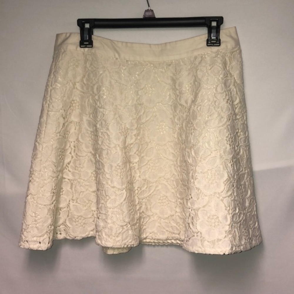 The limited skirt Size 8